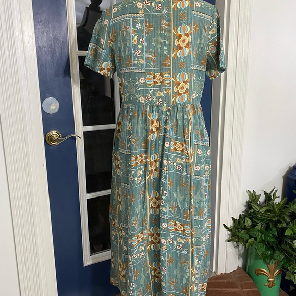 Emery Rose Boho Inspired Smock Dress Size Small - Picture 7 of 10
